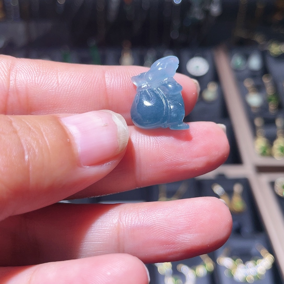 翡翠未镶嵌颈饰天然翡翠