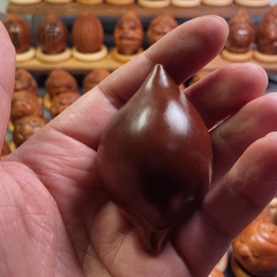 橄榄核手串/手链大*萝素核一个