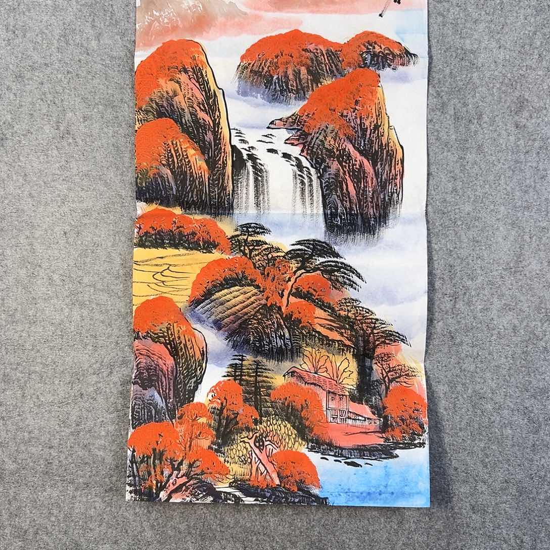 国画394 花鸟在树丛的中央是鸟