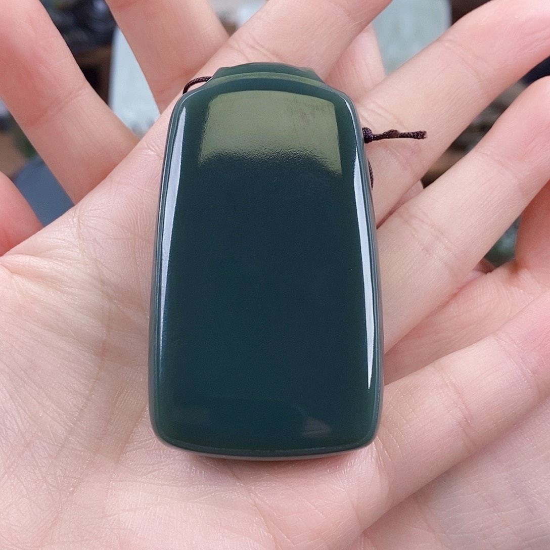 和田玉颈饰未镶嵌西***狼