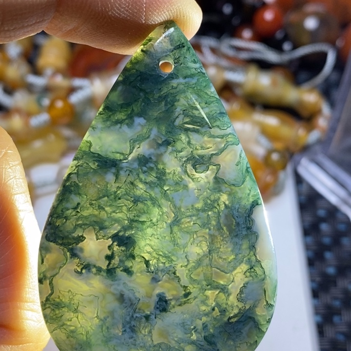 玛瑙/玉髓颈饰未镶嵌