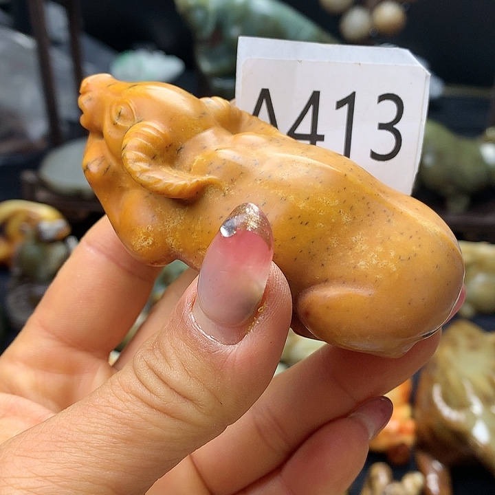 和田玉未镶嵌车挂