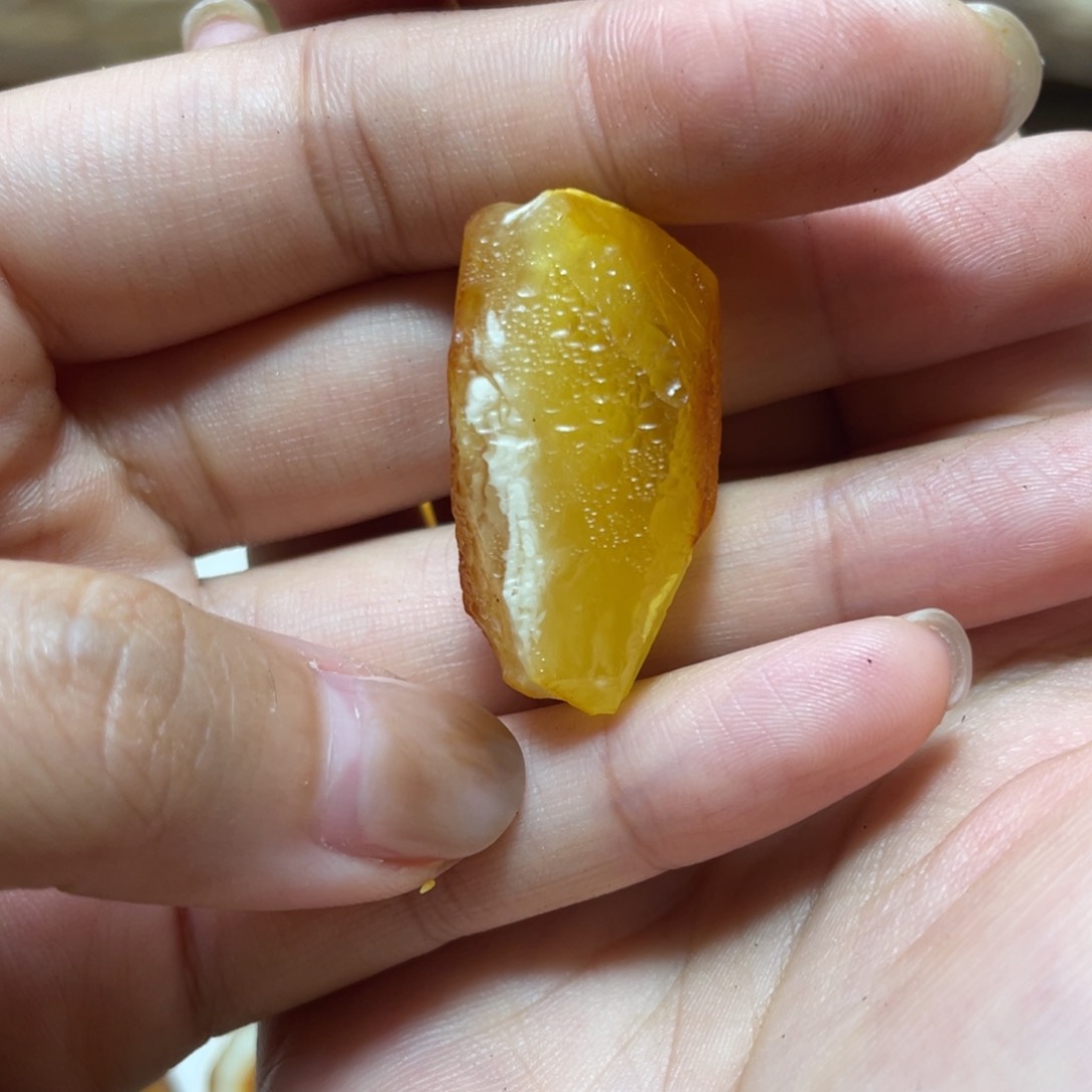 定制琥珀天然琥珀