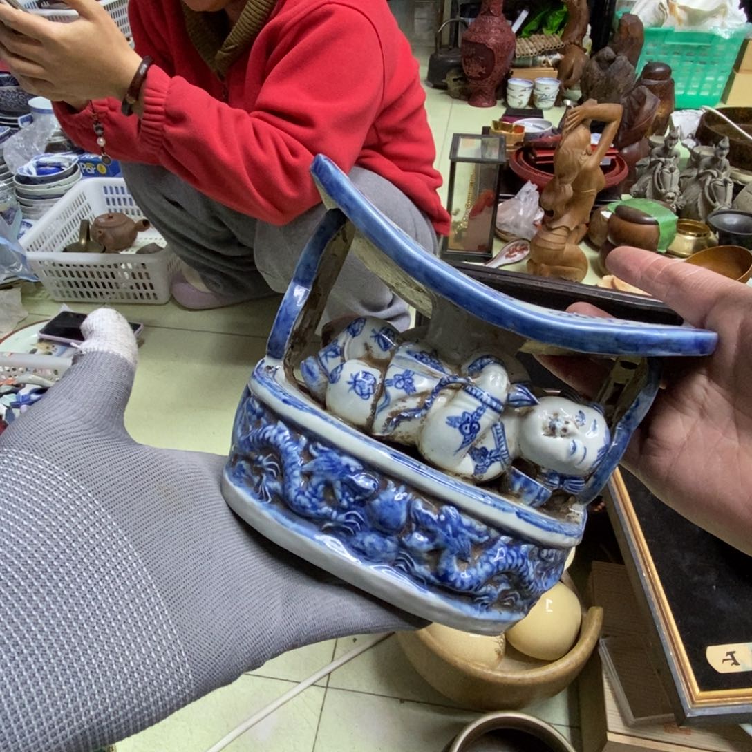 摆件港****井哈哈哈哈哈哈哈哈