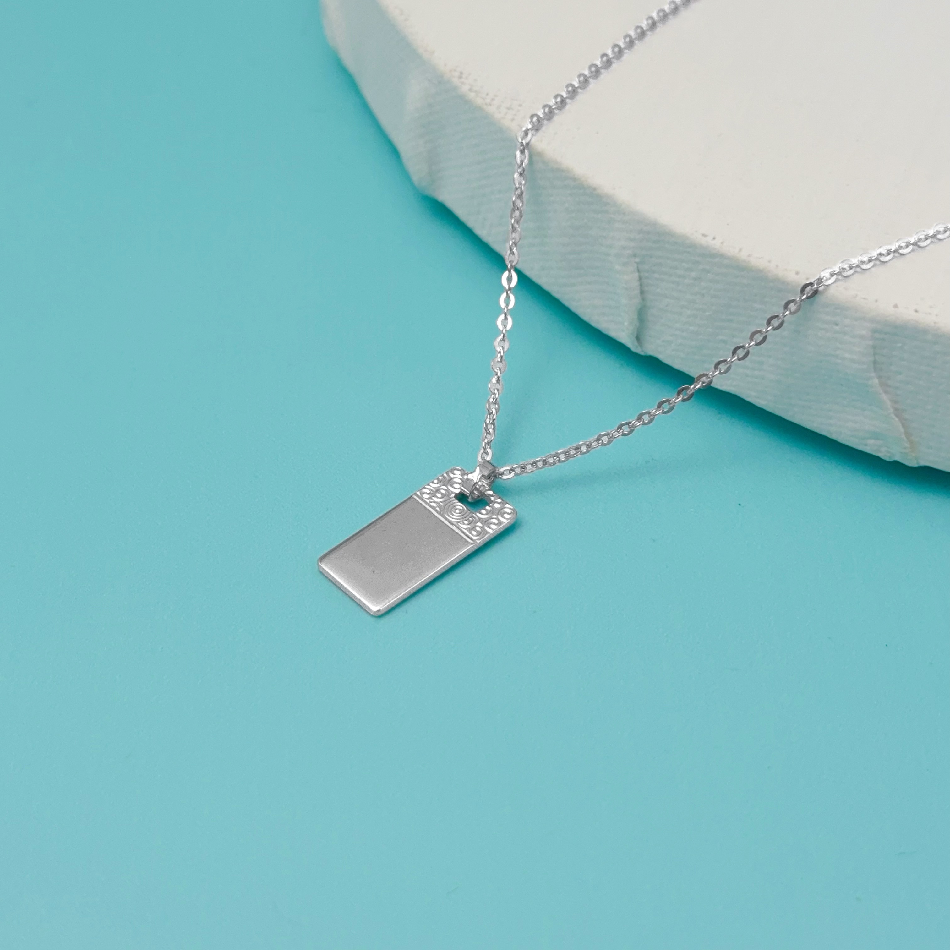 {PT950}铂金套链 百搭简约 亮面无事牌 套链 （多样性发一）