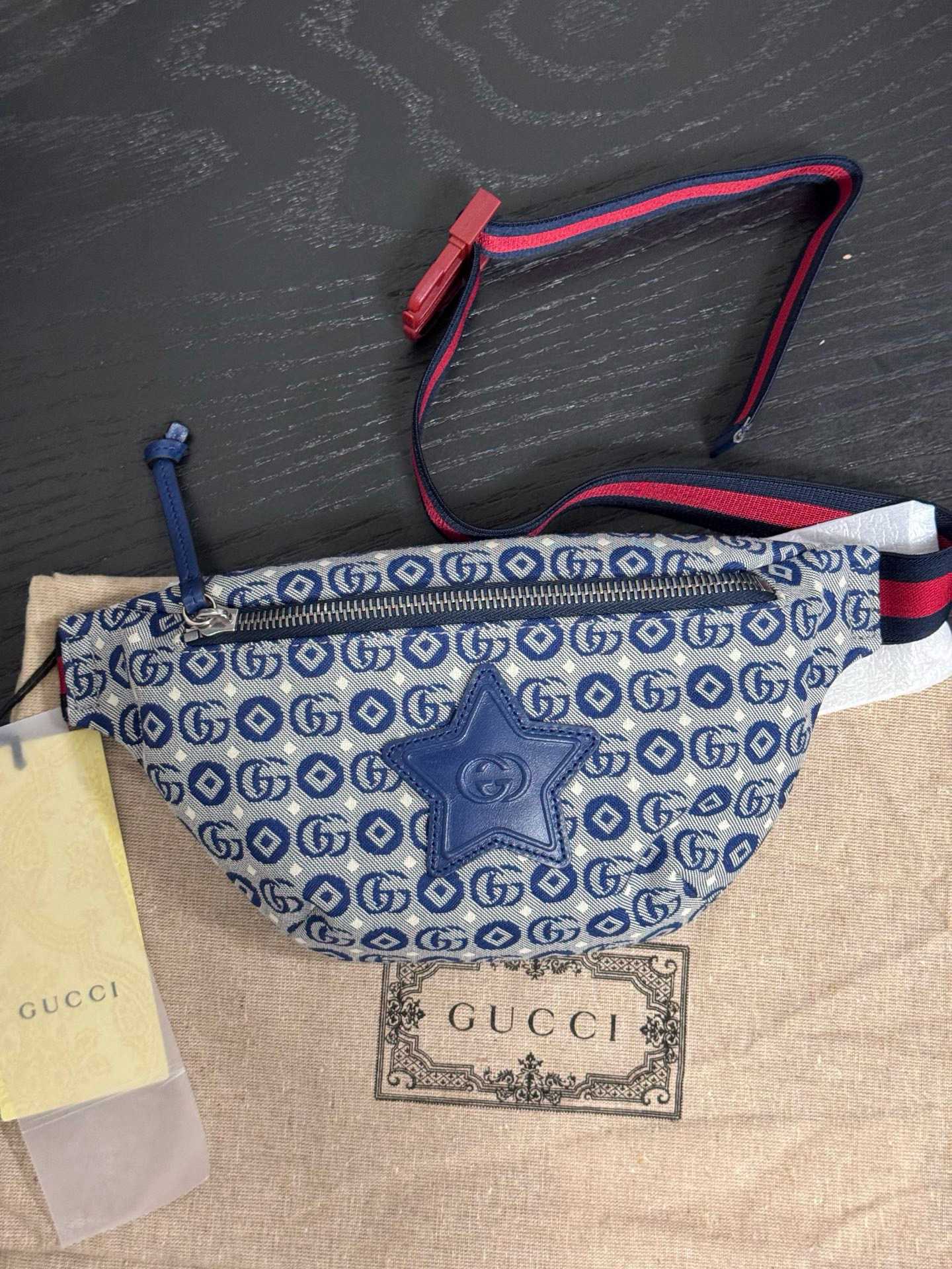 未使用 GUCCI/古驰 儿童胸包