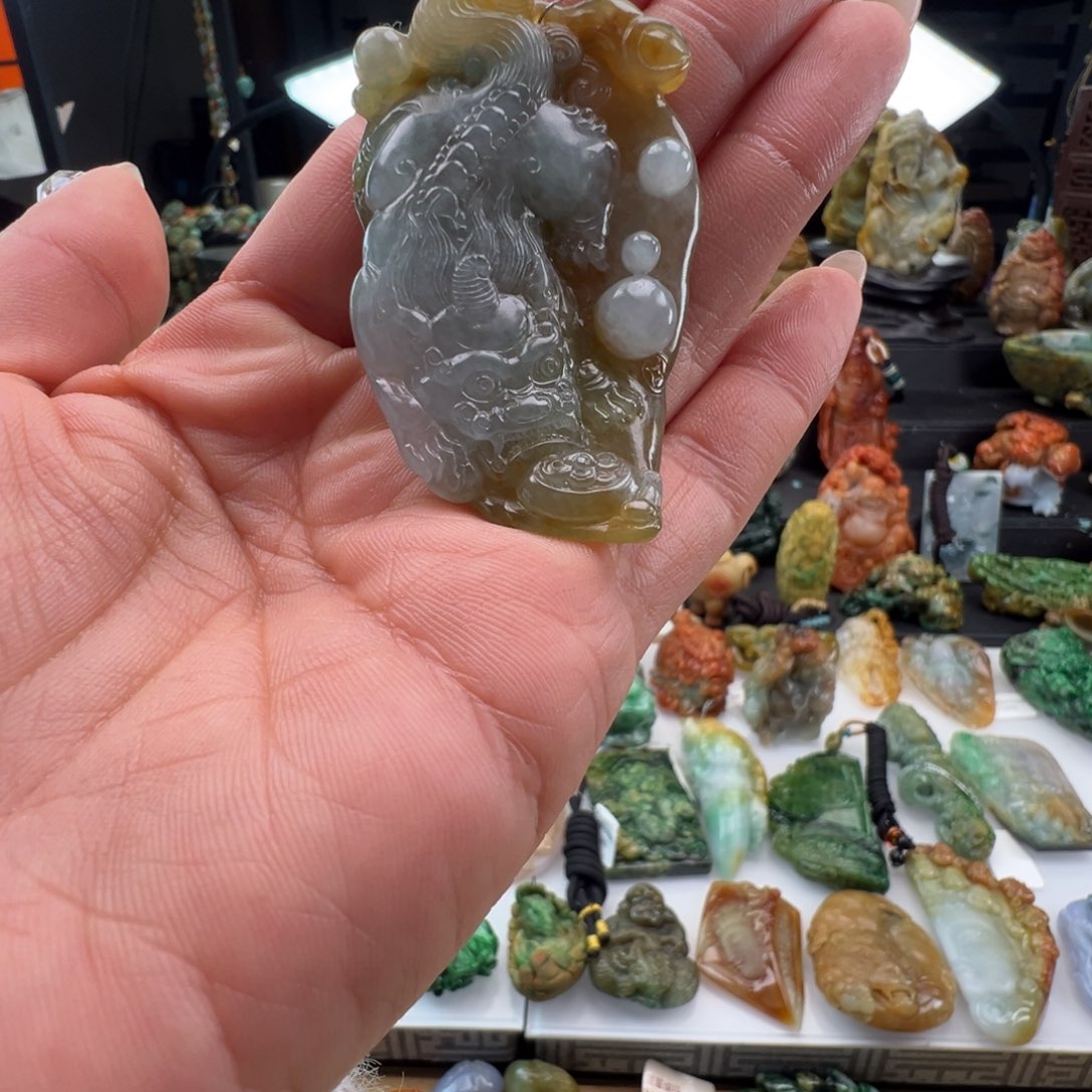 未镶嵌定制翡翠天然缅甸翡翠