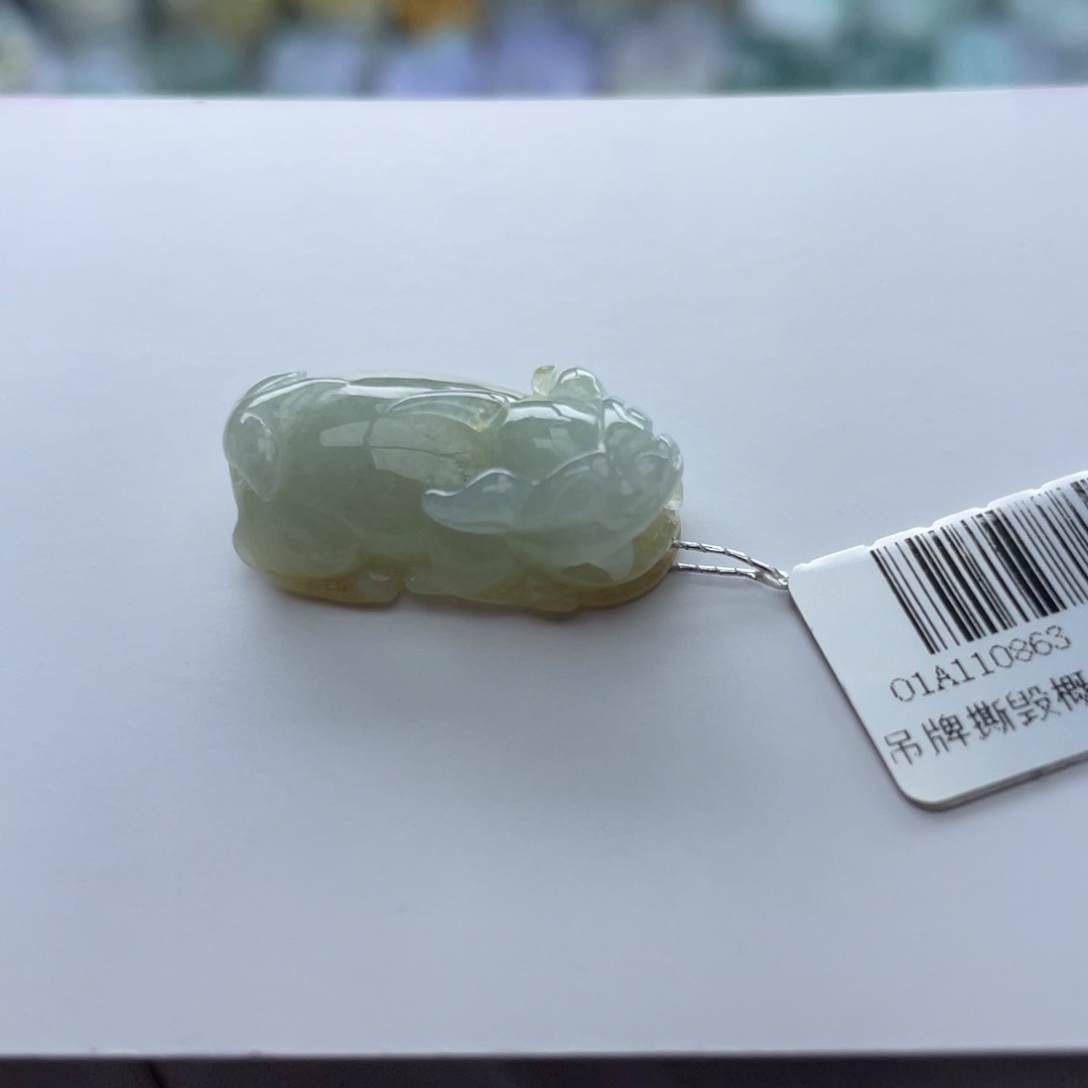 翡翠颈饰未镶嵌朋***加貔貅