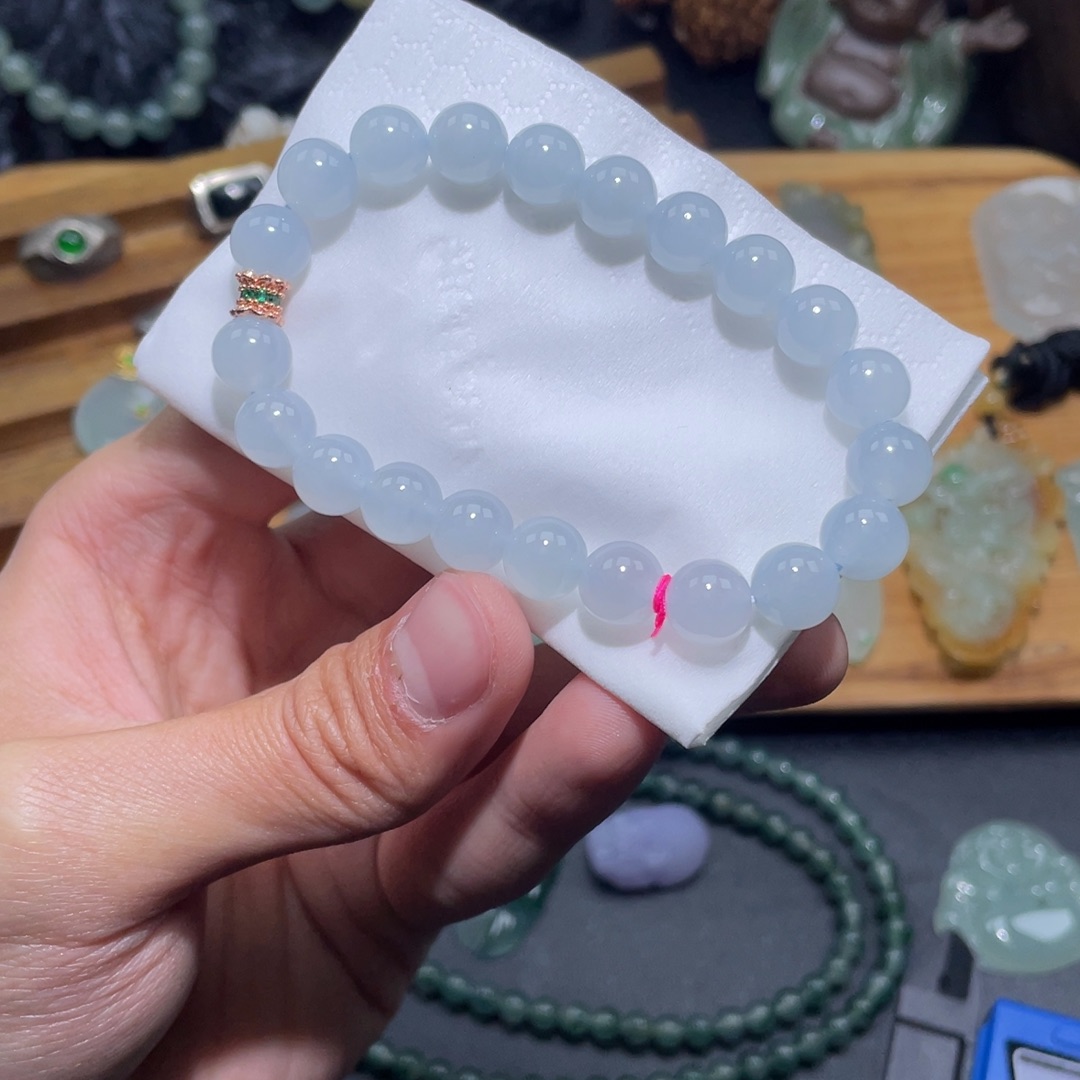 定制翡翠未镶嵌手串