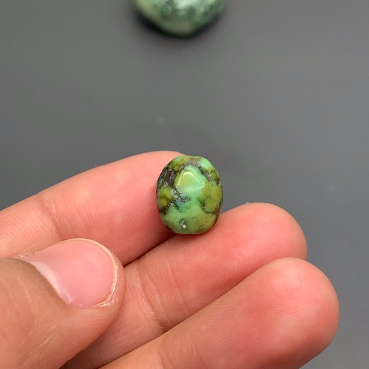 绿松石颈饰未镶嵌