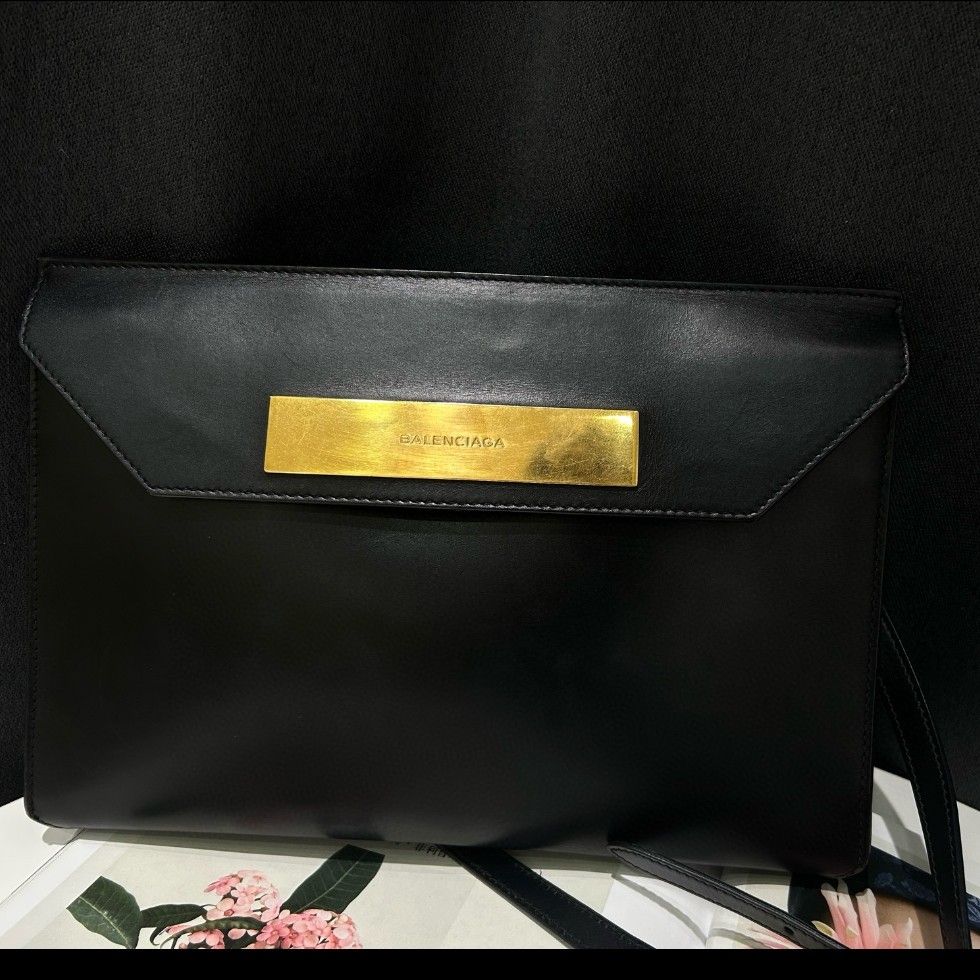 95新 Balenciaga/巴黎世家 牛皮斜挎包