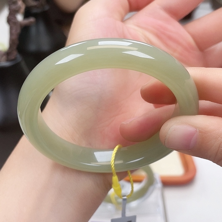 和田玉手镯5758未镶嵌