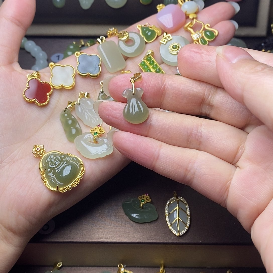 和田玉颈饰银S925镶嵌