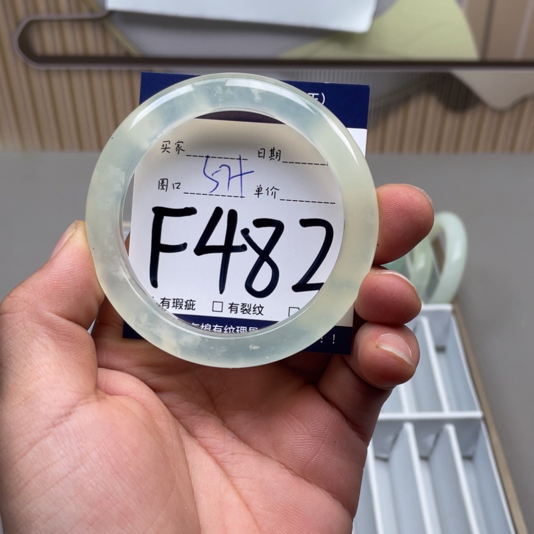 岫玉手镯手镯未镶嵌