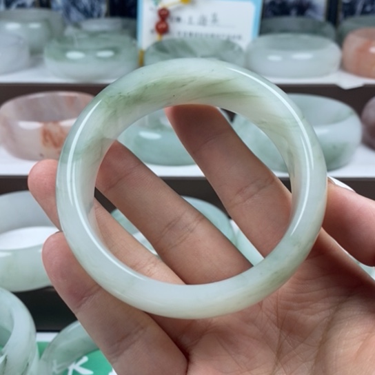 石英质玉（金丝玉）未镶嵌手镯