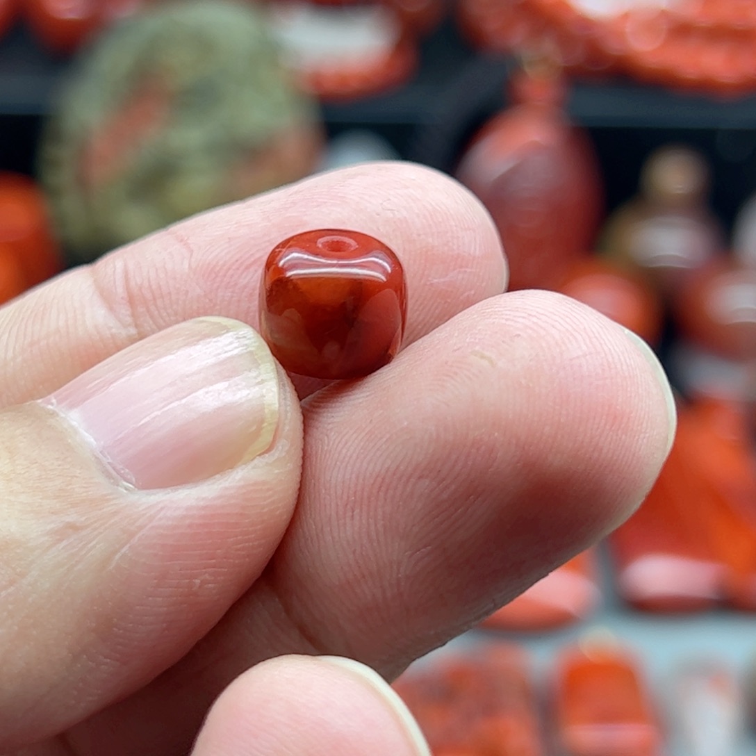 南红玛瑙单珠未镶嵌?****