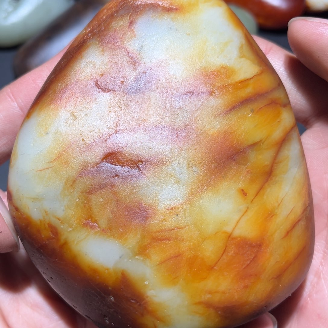 和田玉未镶嵌珠宝奇石