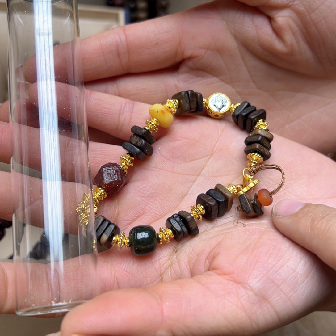 大叶紫檀（黑酸枝木类）