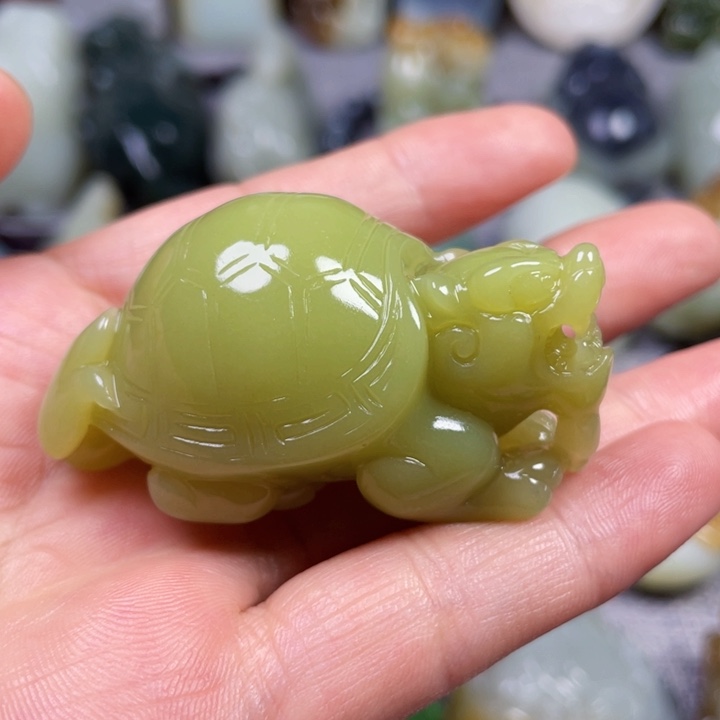 灵***动未镶嵌和田玉挂件