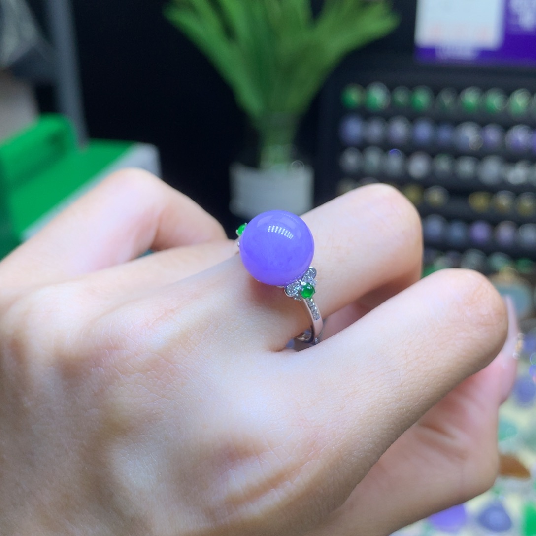 翡翠18K金镶嵌颈饰天然