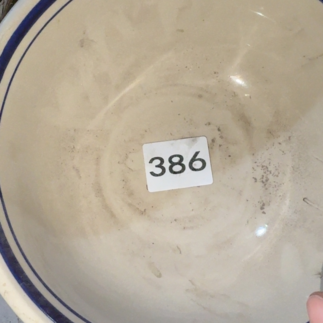 石***流茶盏他也不会在外面住呢呀