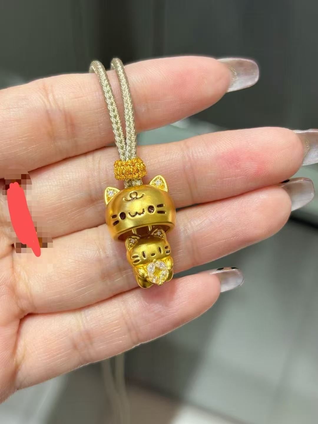 少女风可爱躲猫猫招财猫咪版足金999吊坠