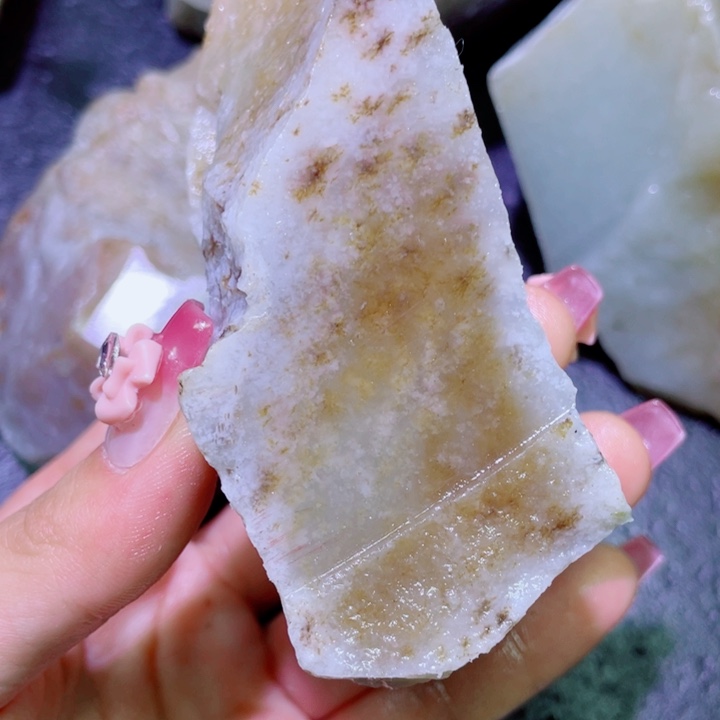 和田玉未镶嵌珠宝半成品