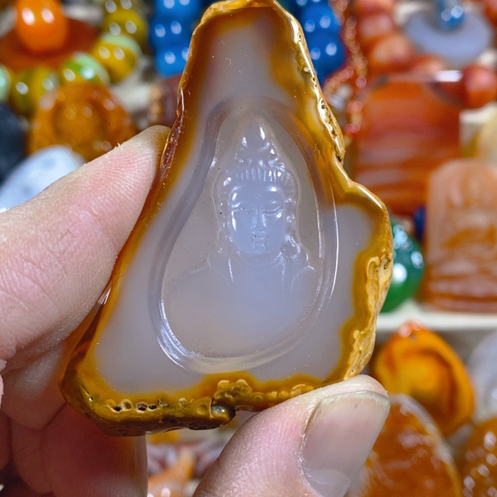 玛瑙/玉髓颈饰未镶嵌逍**子