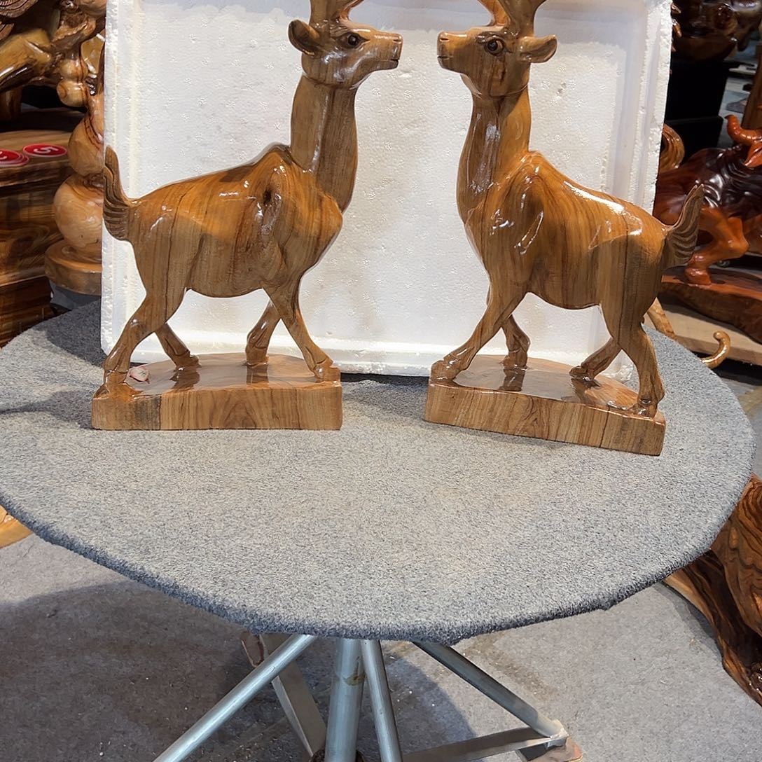 有***欢香樟木纯手工制作工艺品