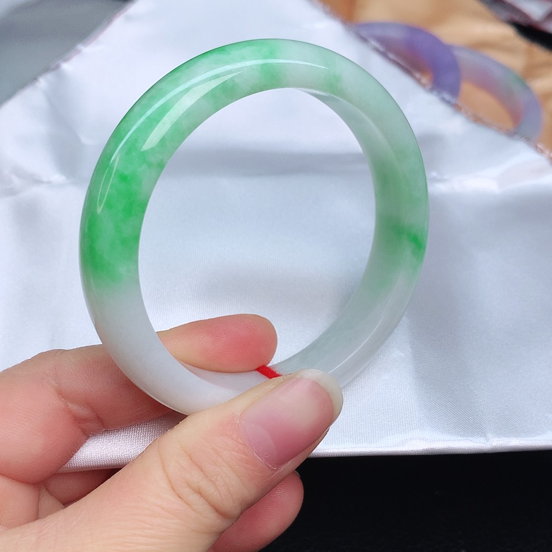 翡翠手镯未镶嵌8465xcvbbb