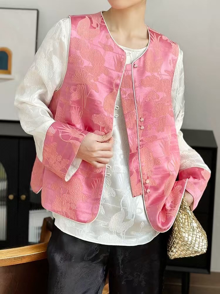 新中式背心马甲女2025早春新款高级感国风盘扣圆领休闲上衣两件套