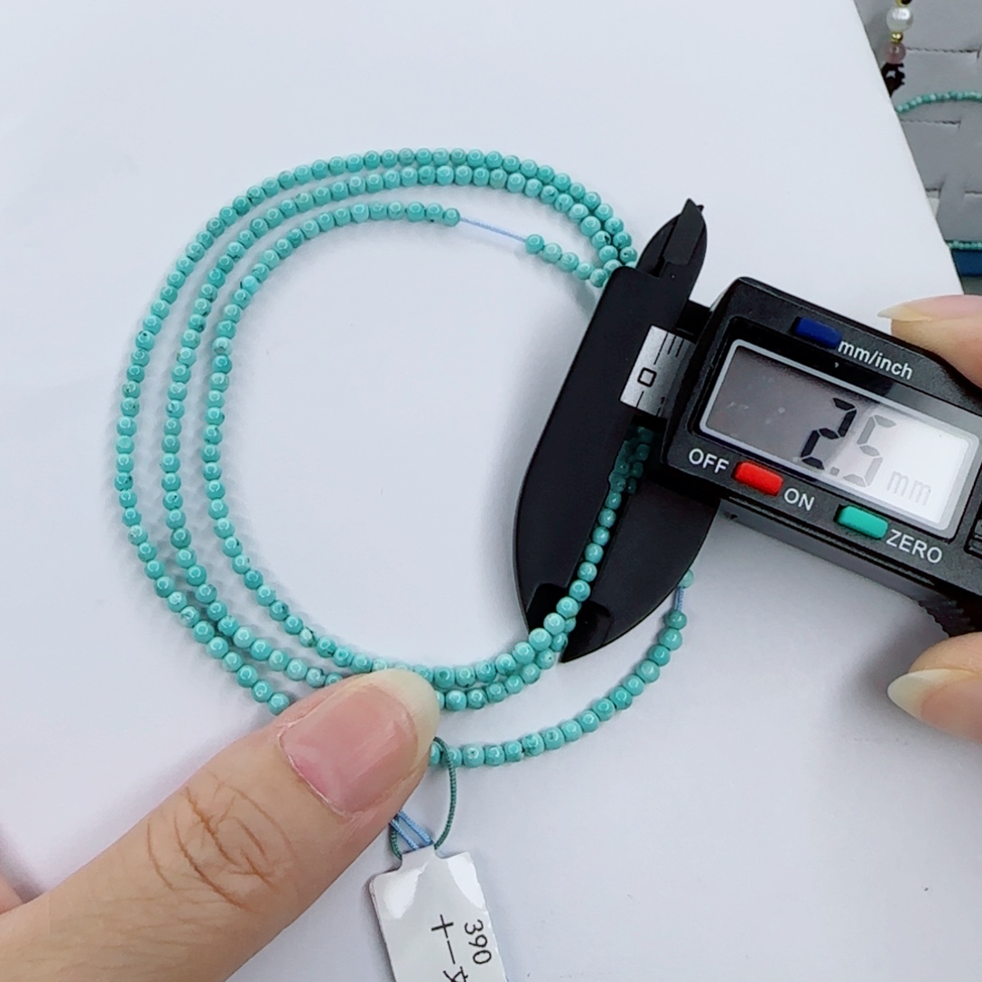 未镶嵌绿松石颈饰