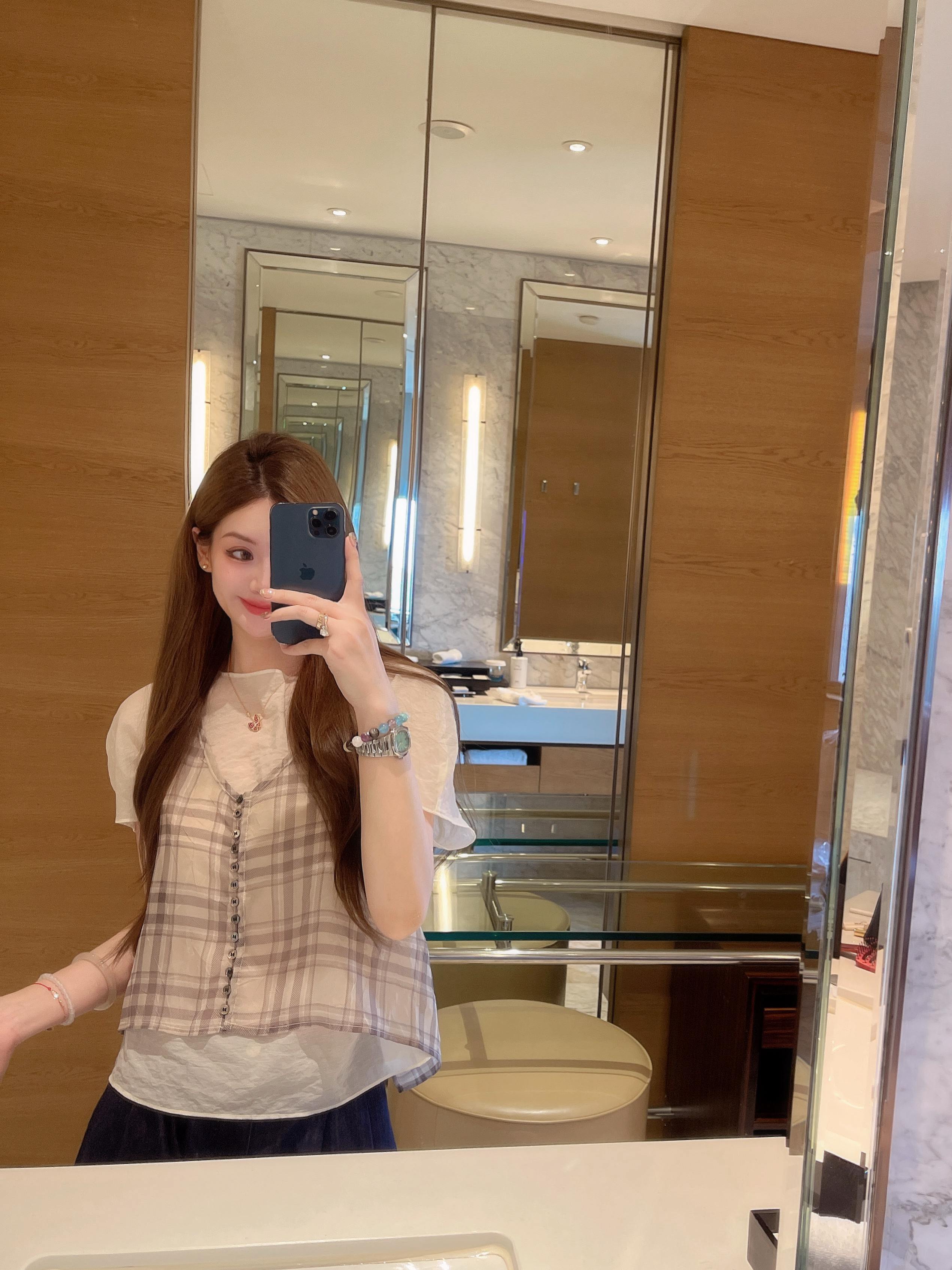 复古格子背心+短袖T恤 两件套