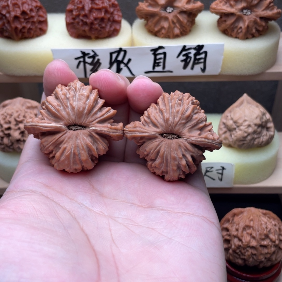 F***飞文玩核桃吊坠全品四座楼44➕交友价