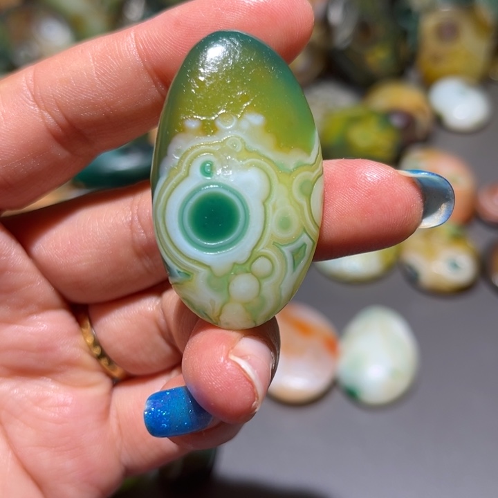 未镶嵌玛瑙/玉髓珠宝奇石