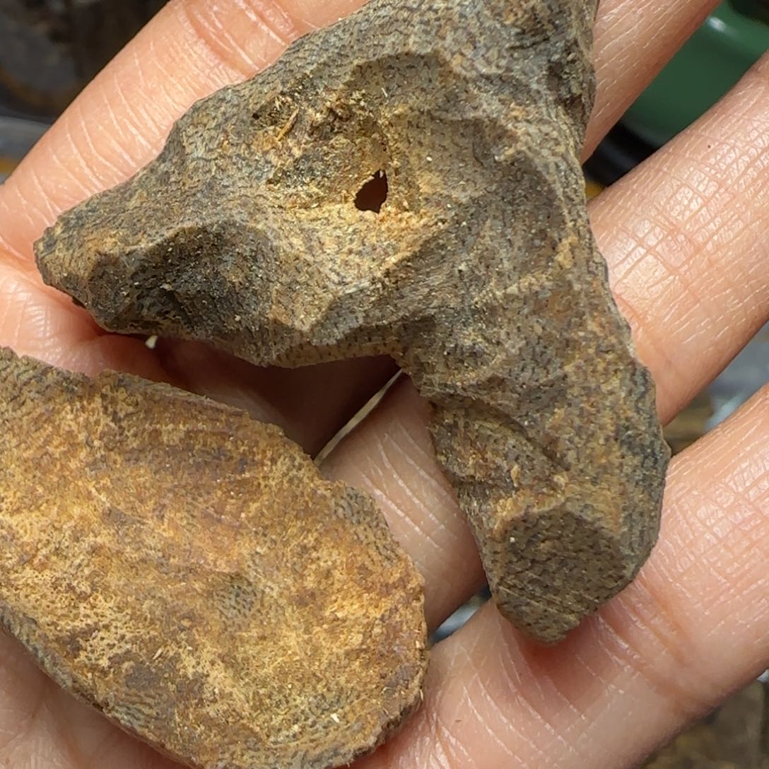 树脂制品山****司紫棋老包头100克