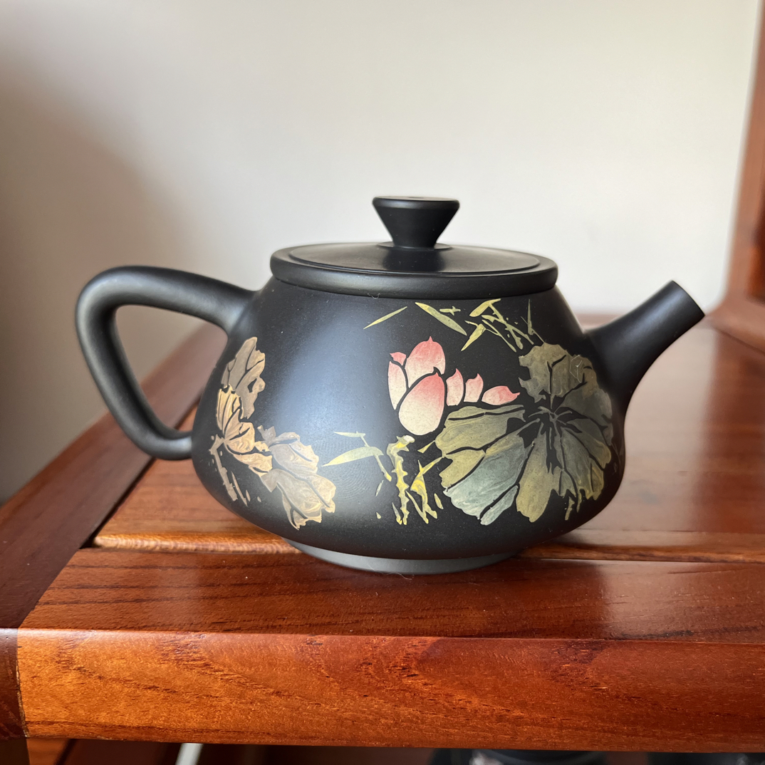 云南建水紫陶/阴刻阳填工艺手工石瓢壶