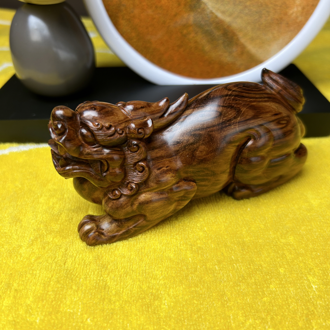 天然海南黄花梨霸王貔貅手把件360度满工雕刻手把件