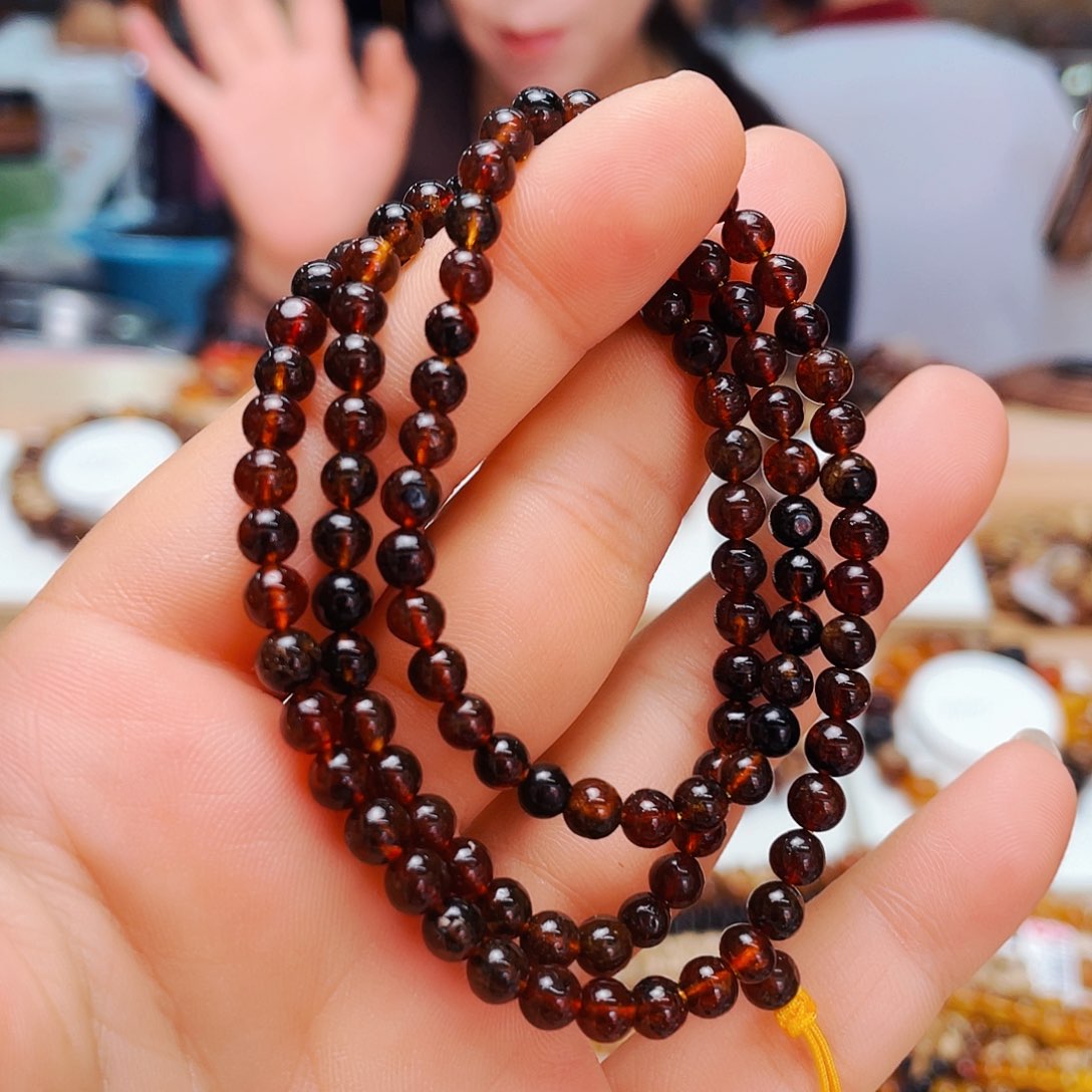 用***3未镶嵌琥珀裸石四