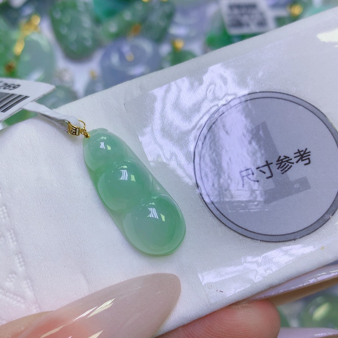 翡翠18K金镶嵌颈饰天然缅甸翡翠a货百元以上9元证书费自理