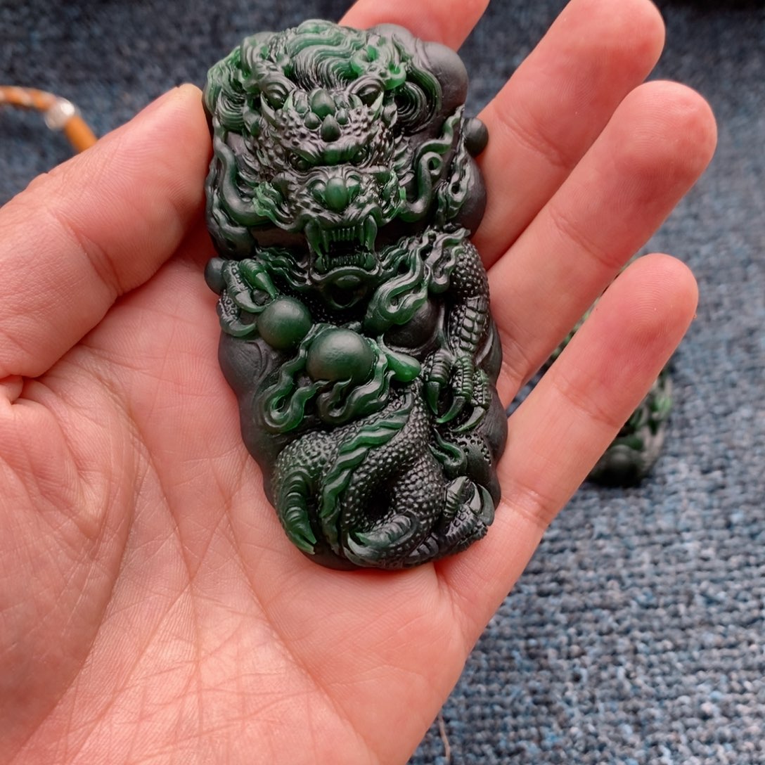 定制翡翠未镶嵌王*凌