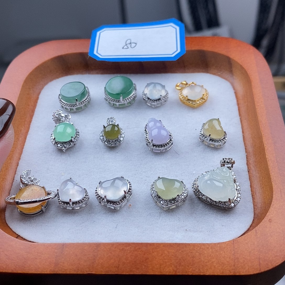 翡翠颈饰未镶嵌爱心潘朵拉1个