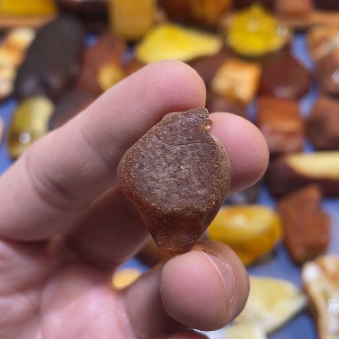 定制琥珀未镶嵌无**人原矿