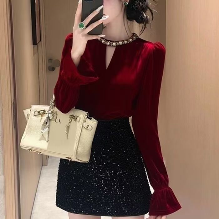 法式复古赫本风黑色修身显瘦丝绒打底衫女内搭秋冬喇叭袖绝美上衣