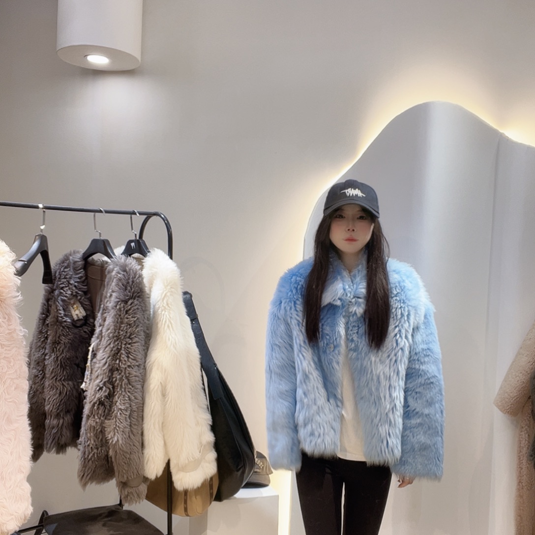 真皮皮毛一体外套223-3403/120斤内