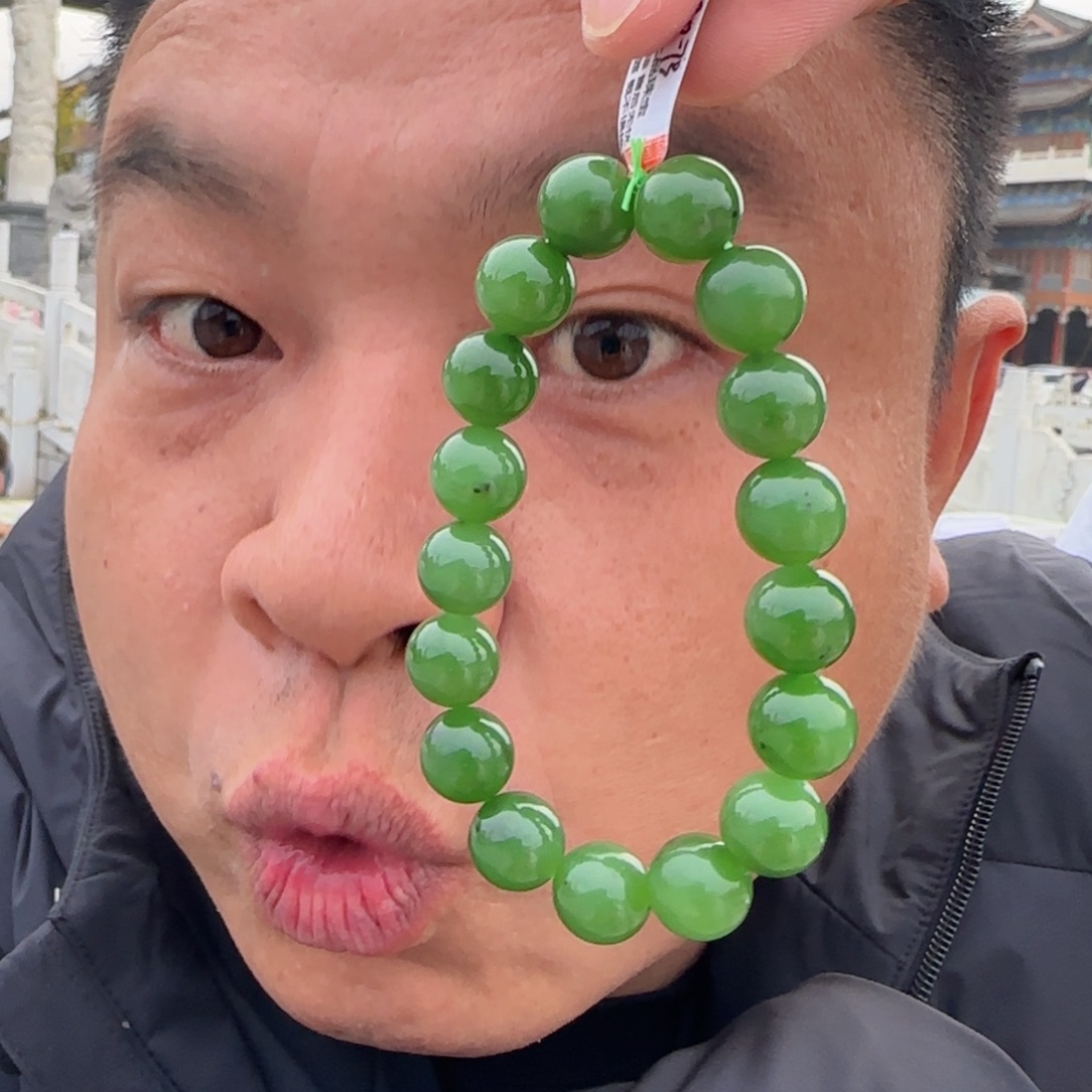 和田玉未镶嵌手链俄碧果绿卡12