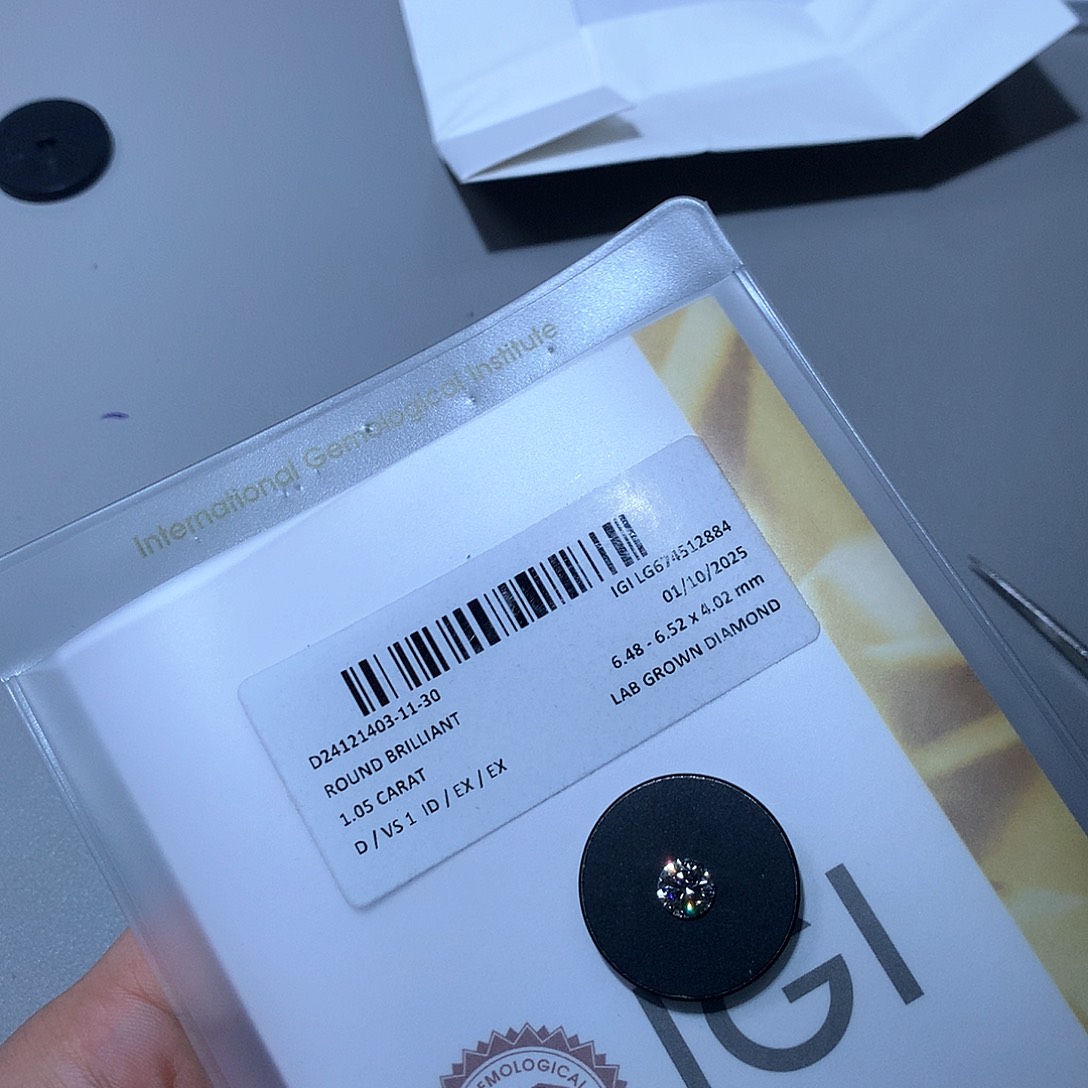 实验室培育钻石裸石未镶嵌