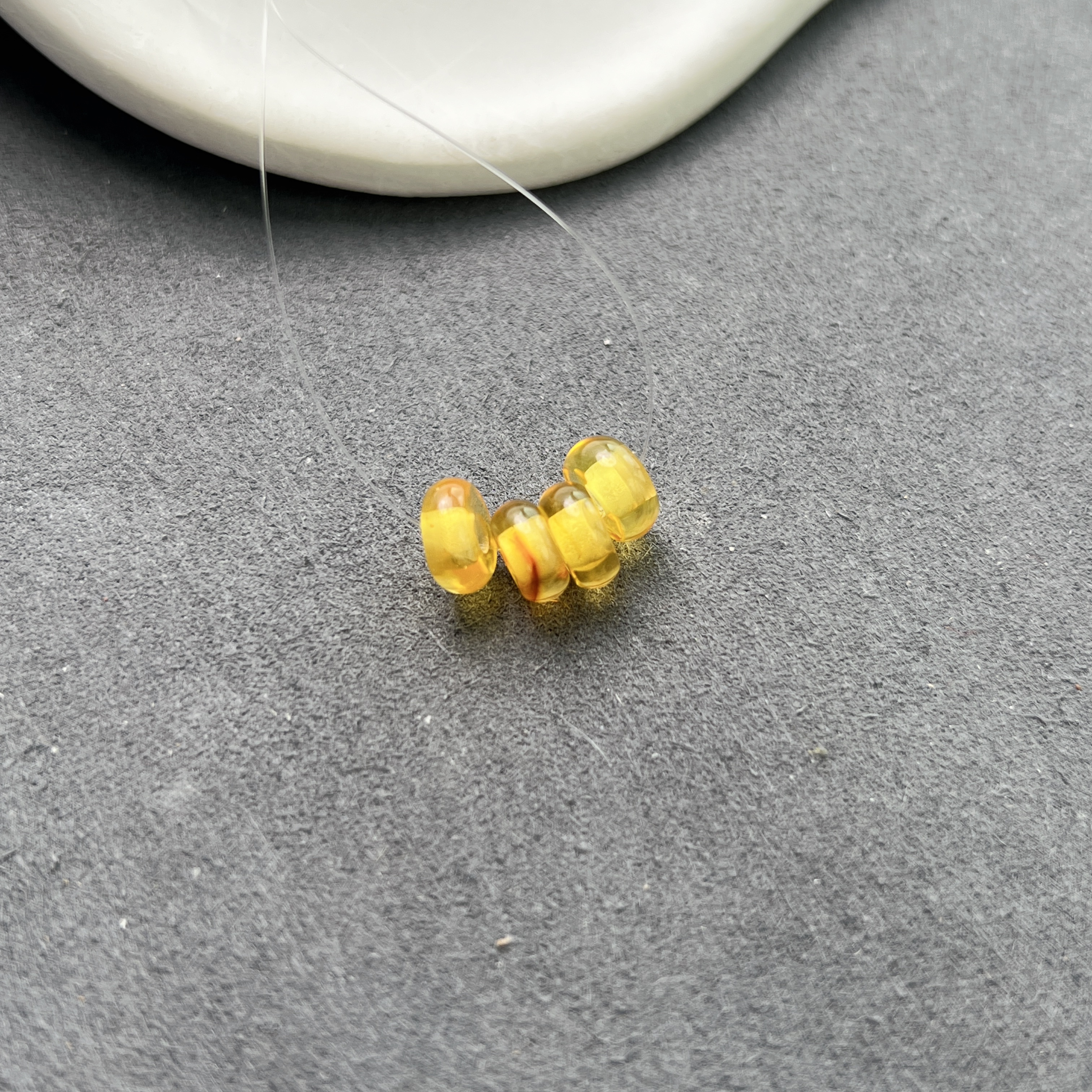 天然琥珀卡环8-8.5mm（四颗组合装）