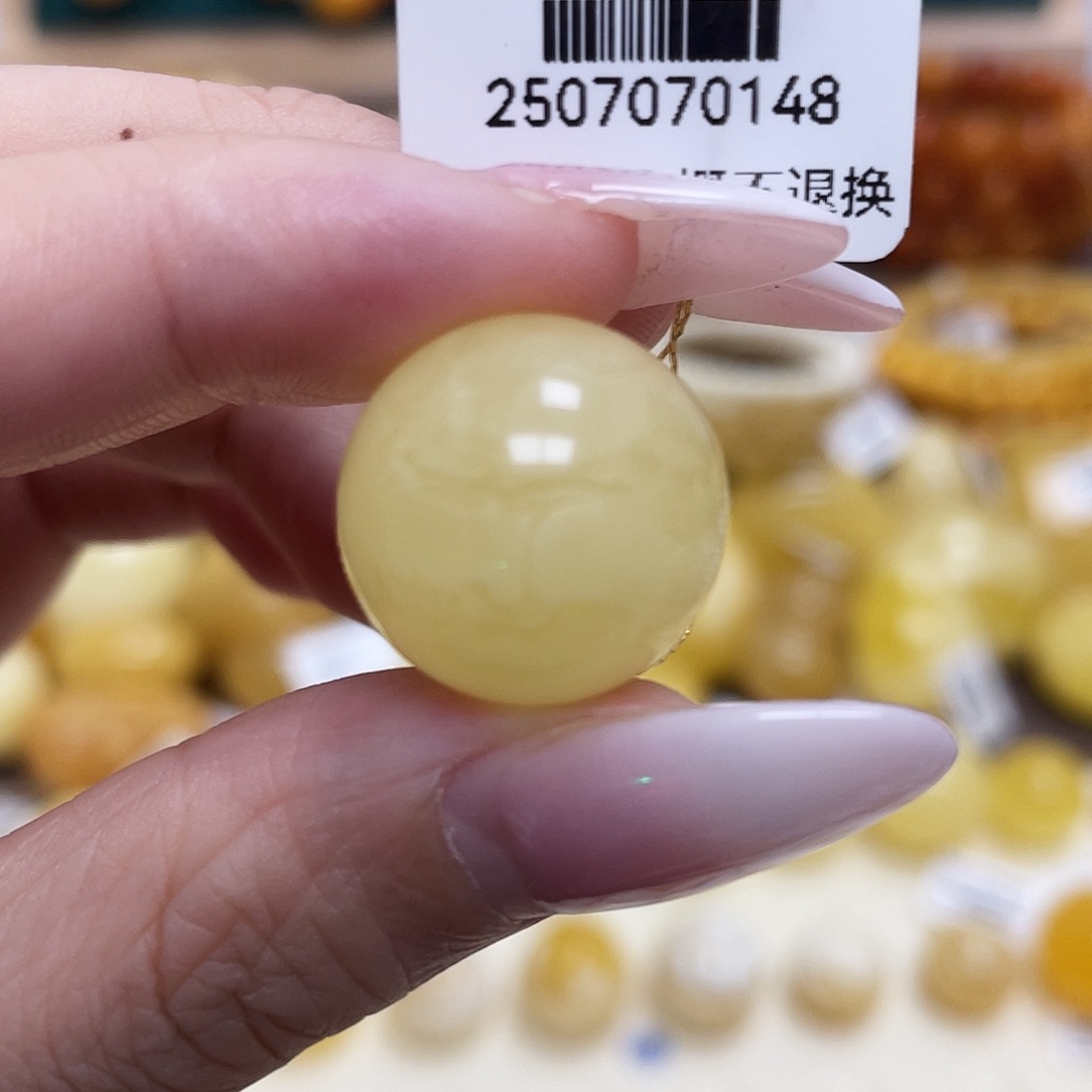 蜜蜡未镶嵌珠宝奇石18mm瑕疵