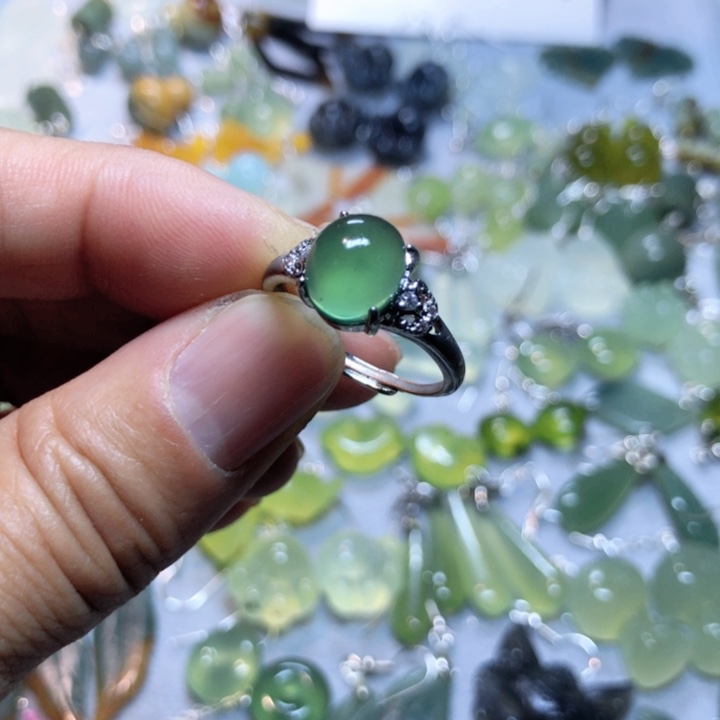 【闪购商品】蛇纹石玉挂件未镶嵌